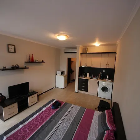 Menada Crystal Park * סאני ביץ'