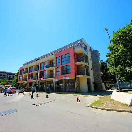 Appartement Menada Crystal Park