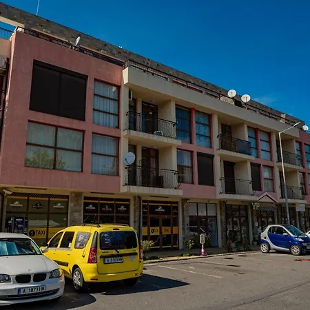 Menada Crystal Park Sluneční pobřeží