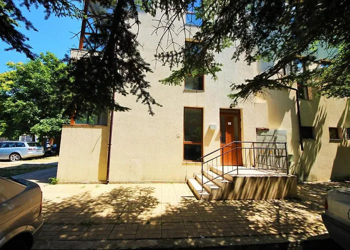 Menada Crystal Park *